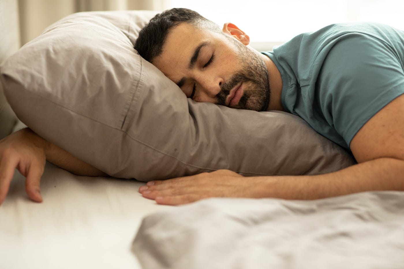 6 Ways to Fall Asleep at Night and Relax Your Brain