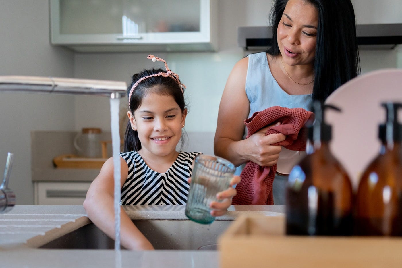 Expert Tips on How to Raise Confident Kids in the Modern World