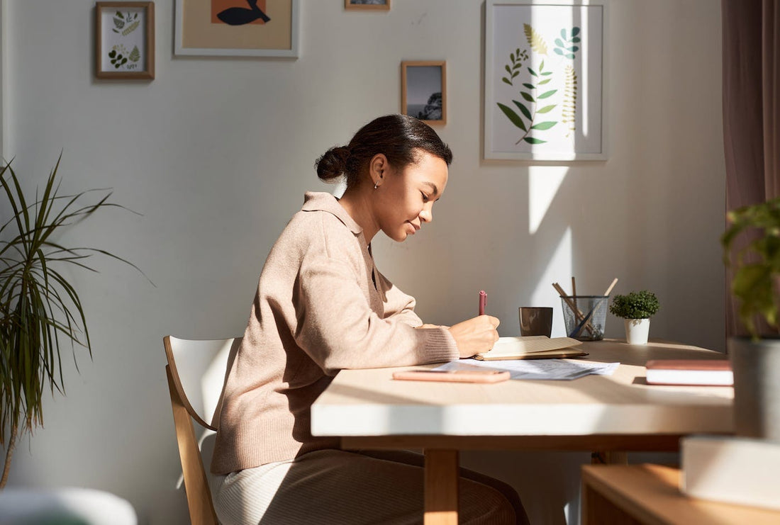 20 Gratitude Journal Prompts to Start Today for Better Mindset